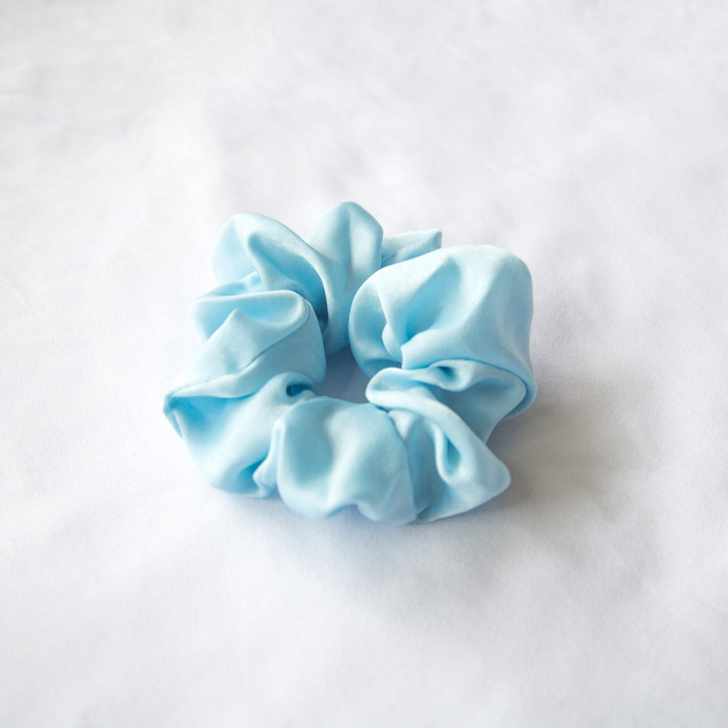 apricotton Blue blueberry pancake scrunchie