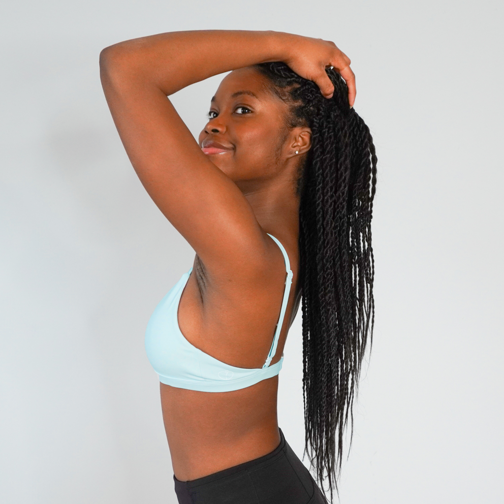 apricotton cloud bra model standing side